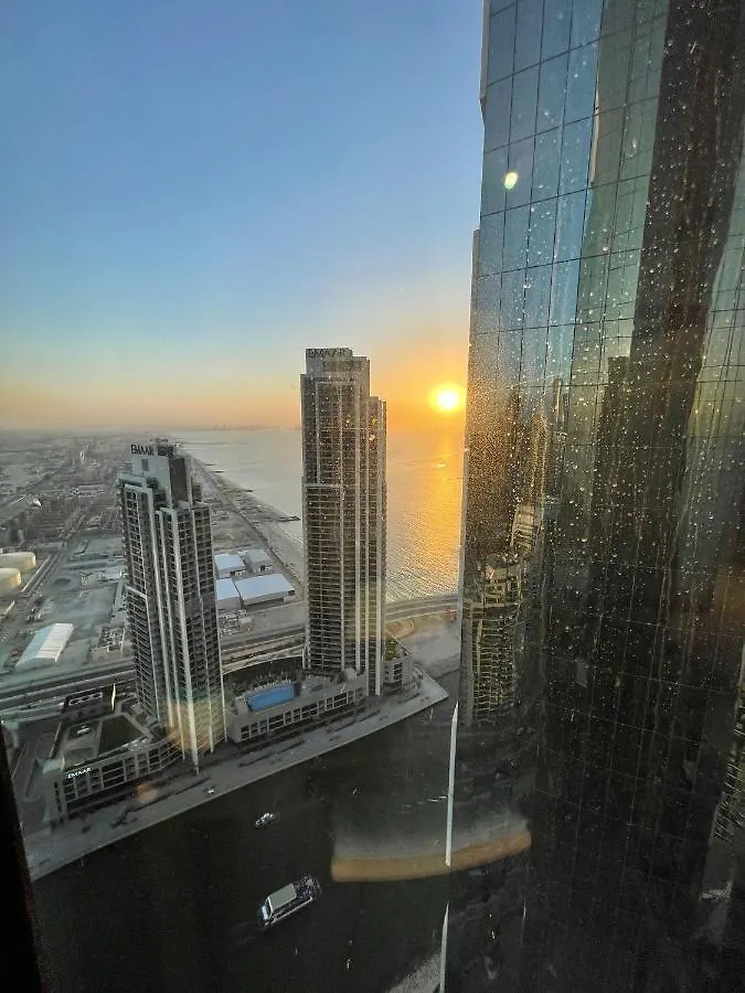 Address Beach Residence Dubai 0*,